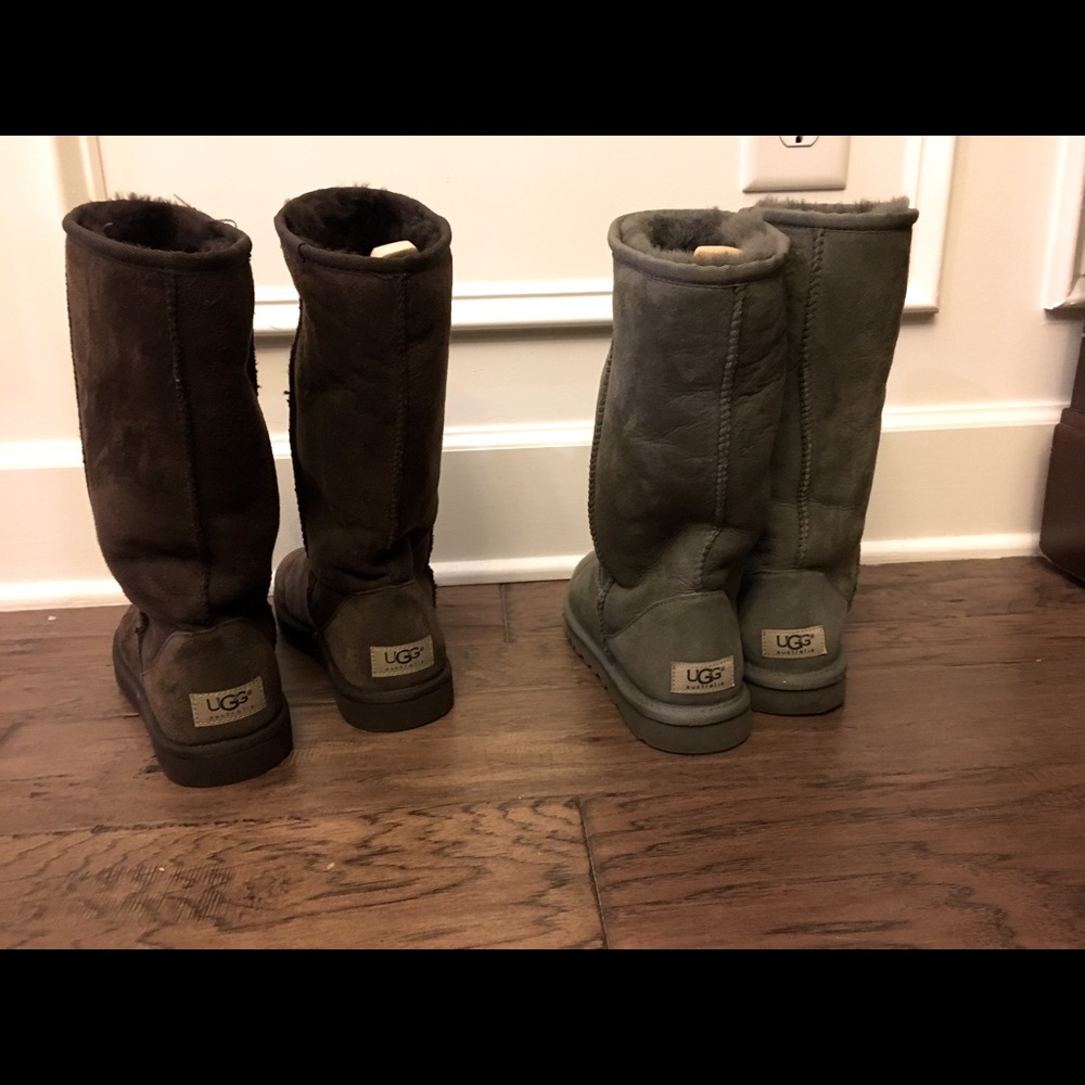 UGGS.. chocolate only